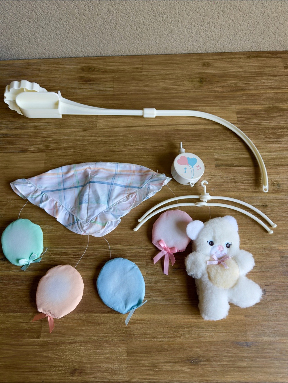 Vintage Lambs & Ivy Musical Baby Crib Mobile Bear Balloons Twinkle Little Star